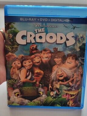 DreamWorks The Croods Blu-ray Case with Bright Blue and Green Artwork